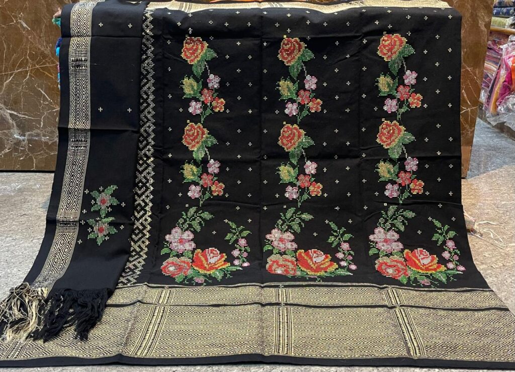 Dakmanda – Premium Handwoven Statement | 2-Piece | With Chuni