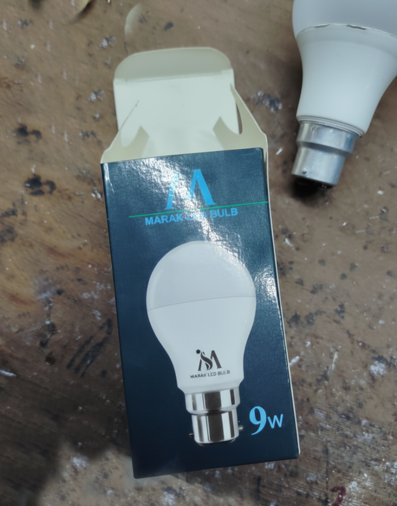 9 Watt Auto Cut-Off Bulb