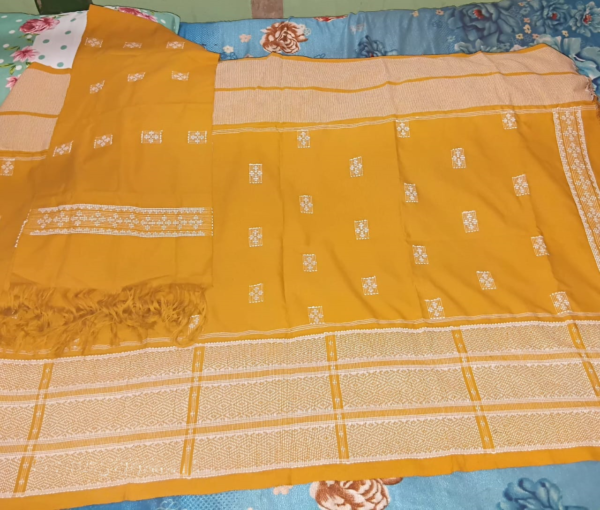 q Loin Loom Traditional Reshmi Mustard Yellow Dakmanda with Chuni